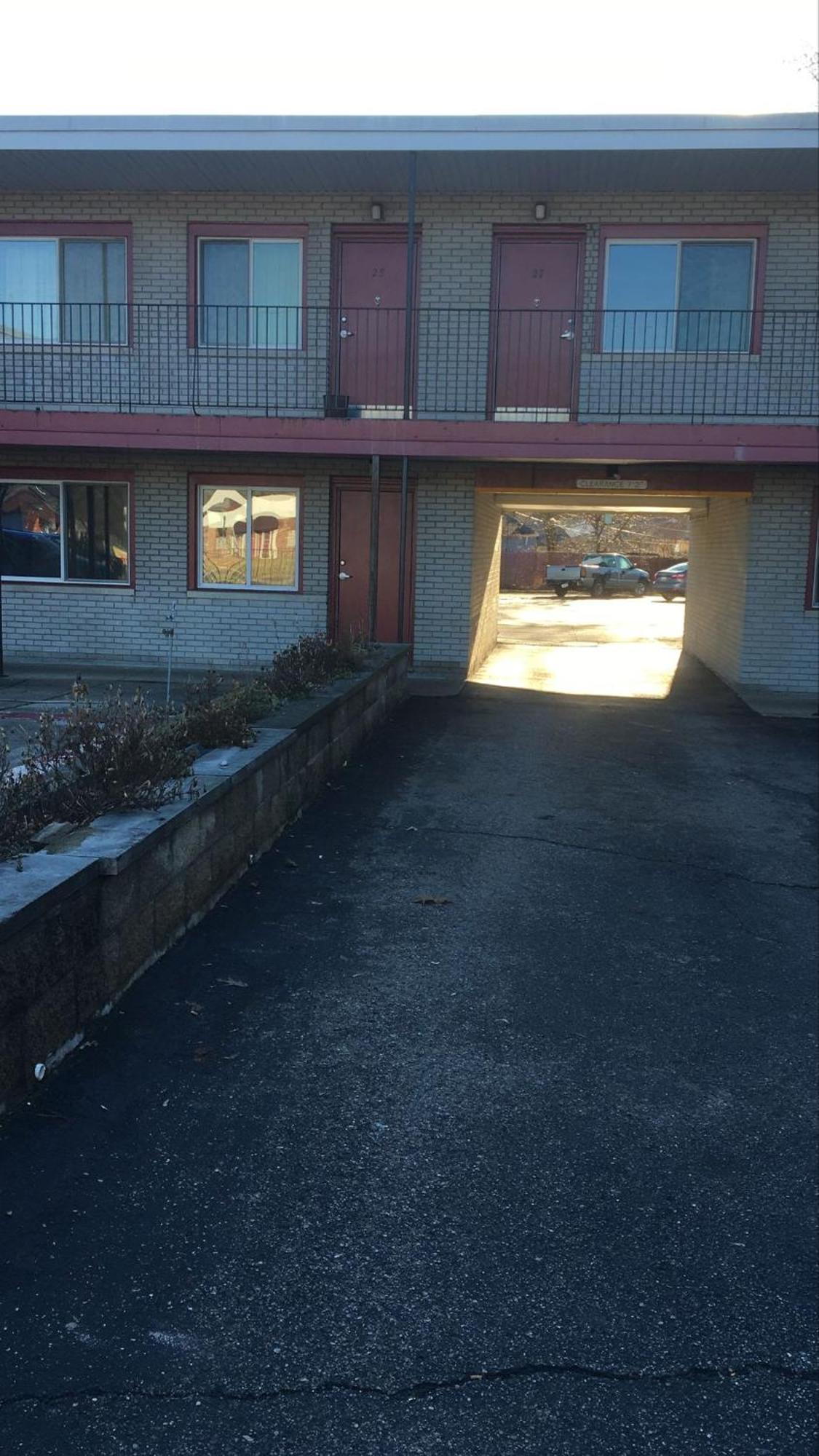 Dorchester Motel Farmington Hills Exterior photo